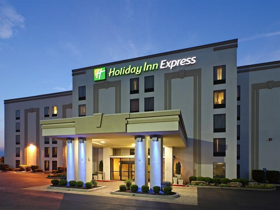 Holiday Inn Express & Suites Fayetteville University Of Arkansas Area By Ihg Exterior photo