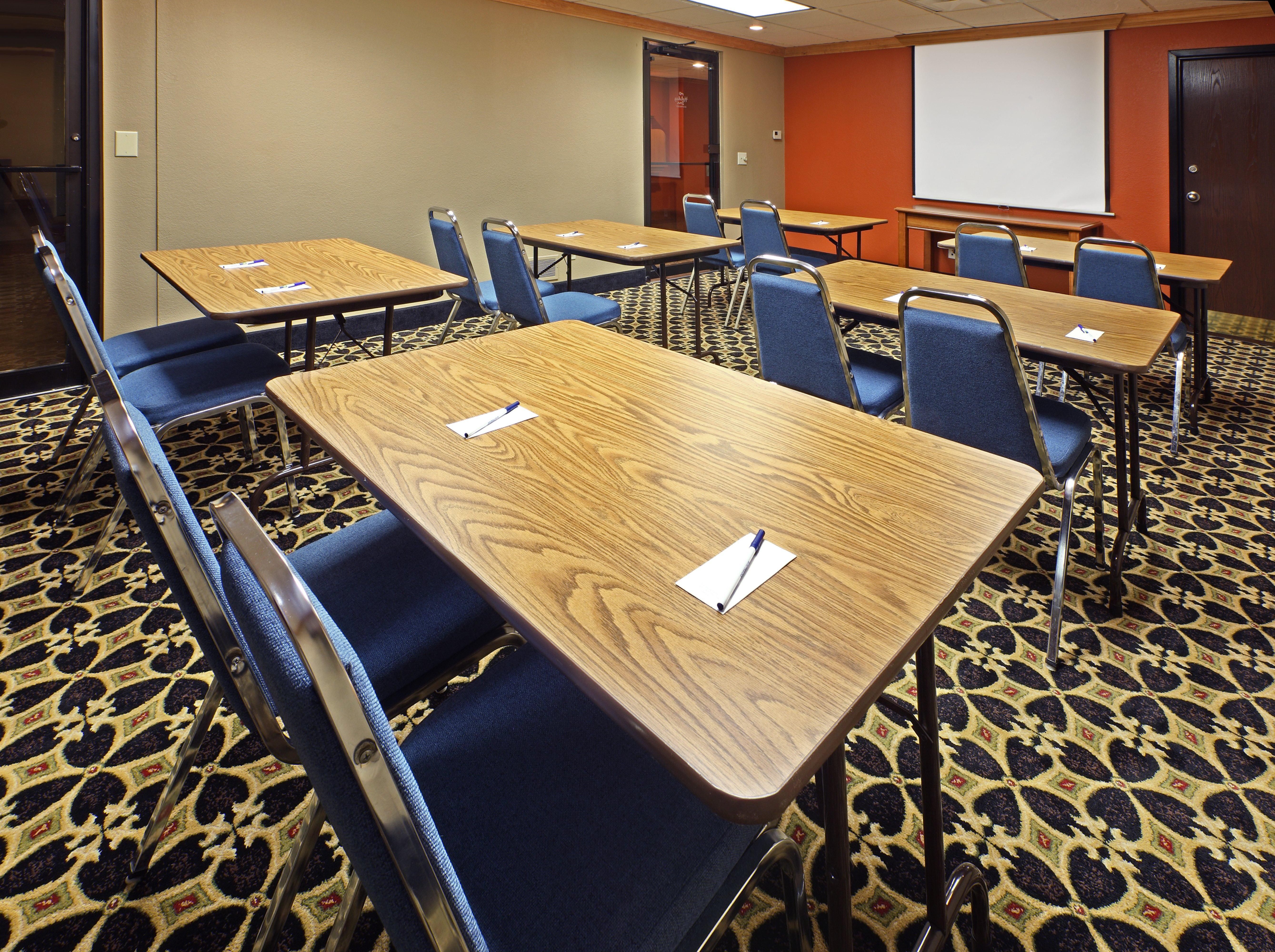 Holiday Inn Express & Suites Fayetteville University Of Arkansas Area By Ihg Exterior photo
