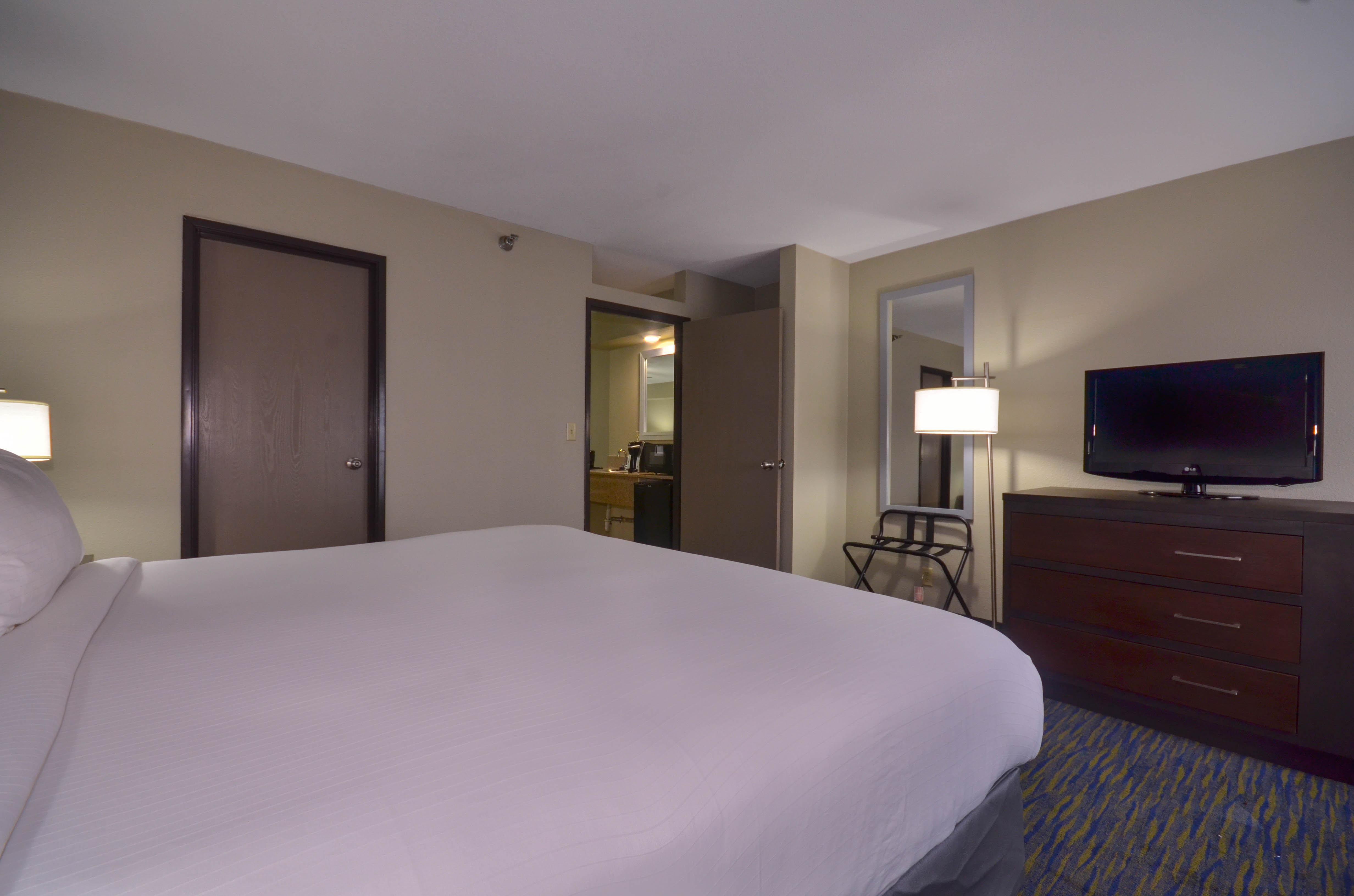 Holiday Inn Express & Suites Fayetteville University Of Arkansas Area By Ihg Exterior photo
