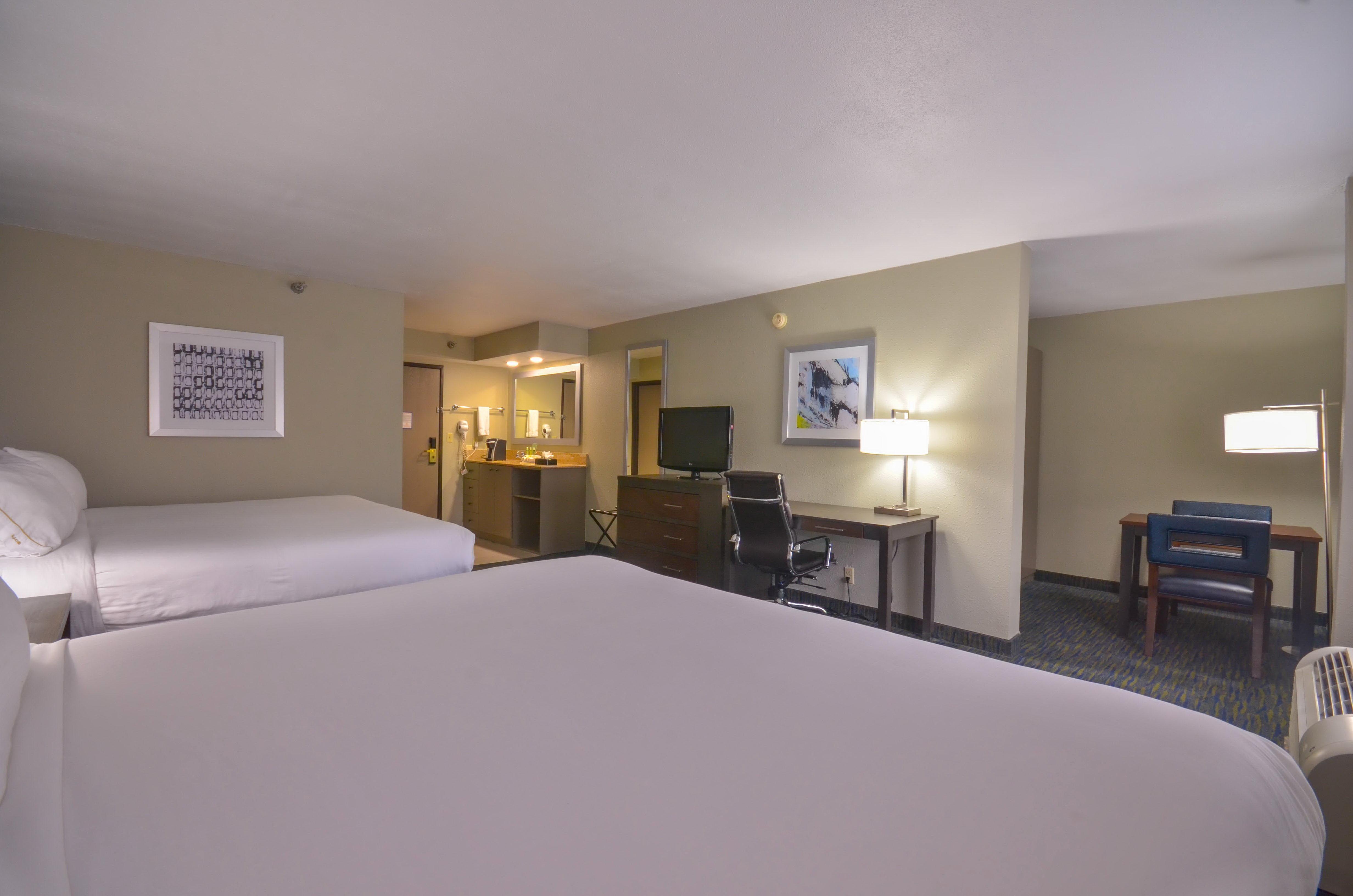 Holiday Inn Express & Suites Fayetteville University Of Arkansas Area By Ihg Exterior photo